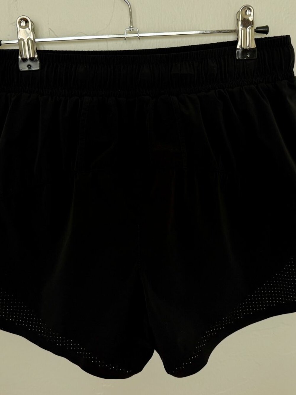 Bandit Running Women's Vento™ 4" Training Short, Sz S - Picture 6 of 8